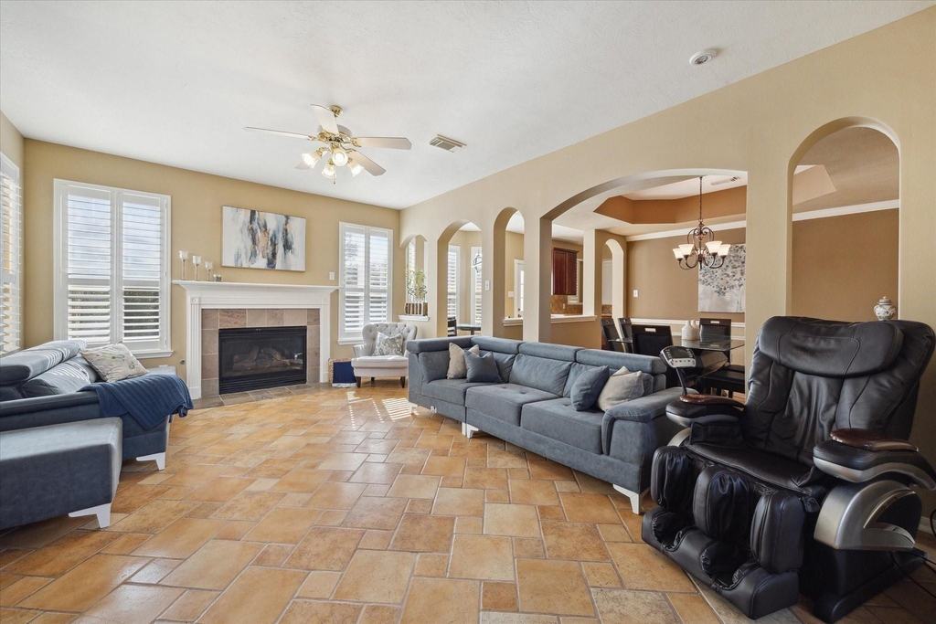 11215 Royce Palms Drive - Photo 2