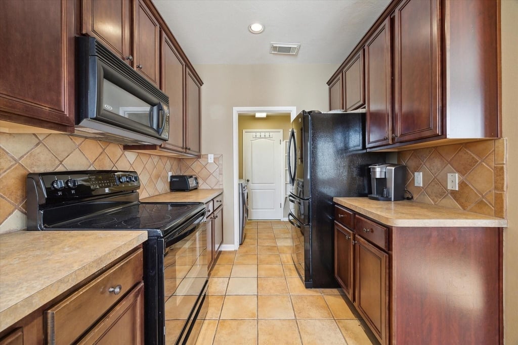 11215 Royce Palms Drive - Photo 7
