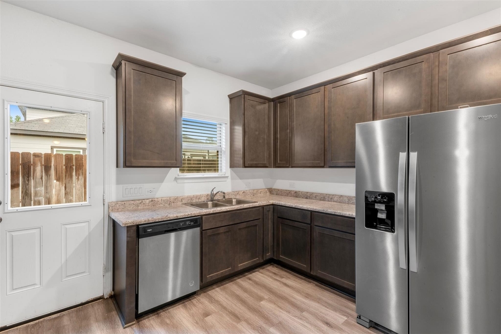 16639 Spirit Street - Photo 5