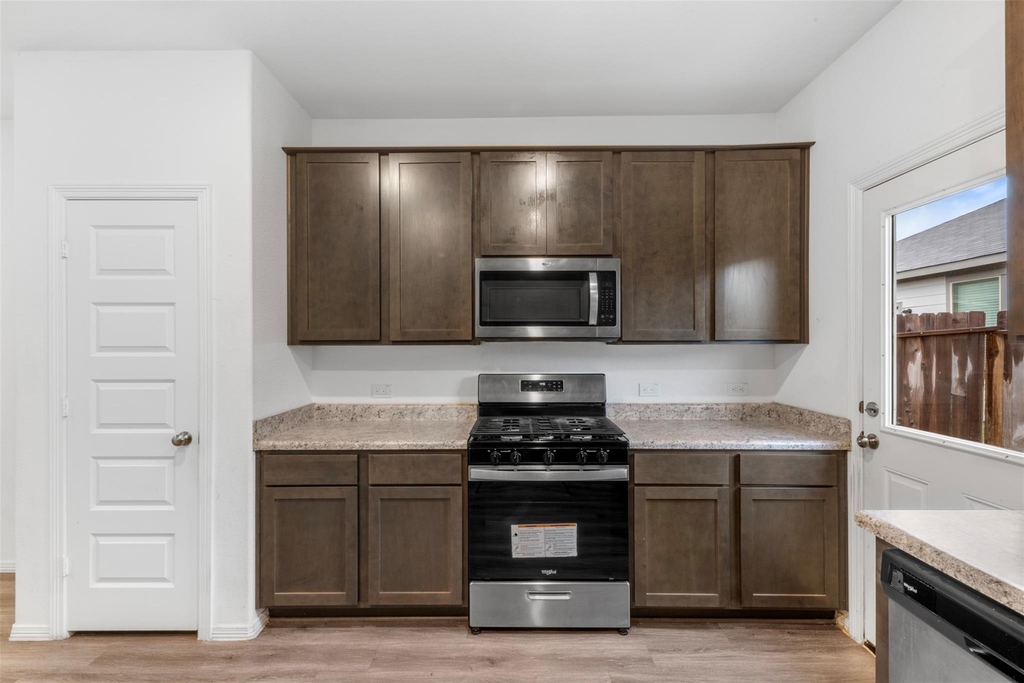 16639 Spirit Street - Photo 6