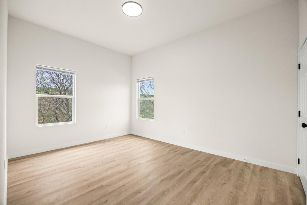 9709 Pelsey Street - Photo 5