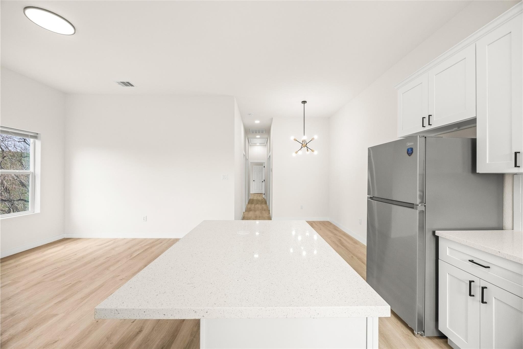 9709 Pelsey Street - Photo 2