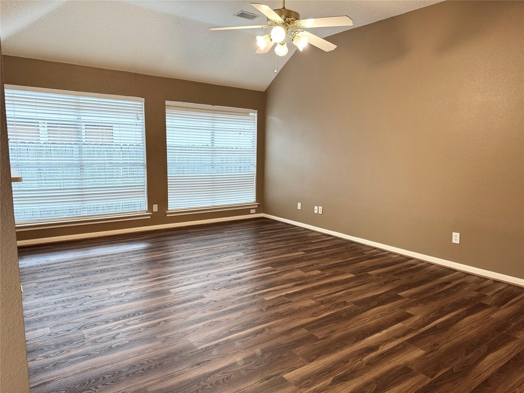 4006 Hunnington Drive - Photo 20