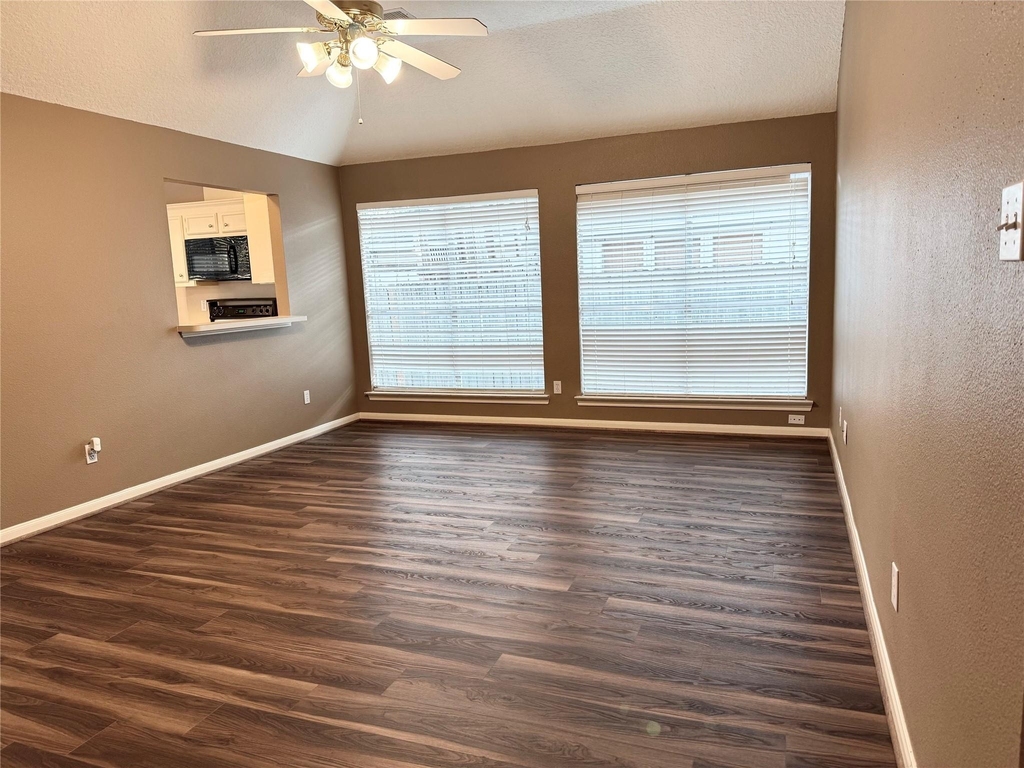 4006 Hunnington Drive - Photo 19
