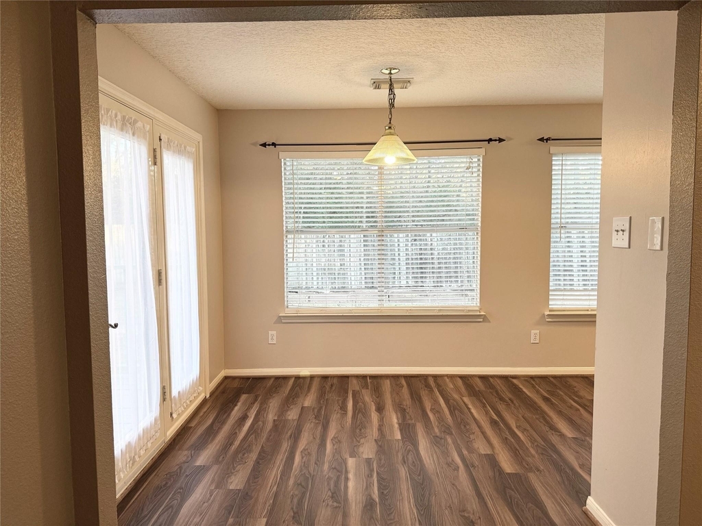 4006 Hunnington Drive - Photo 6