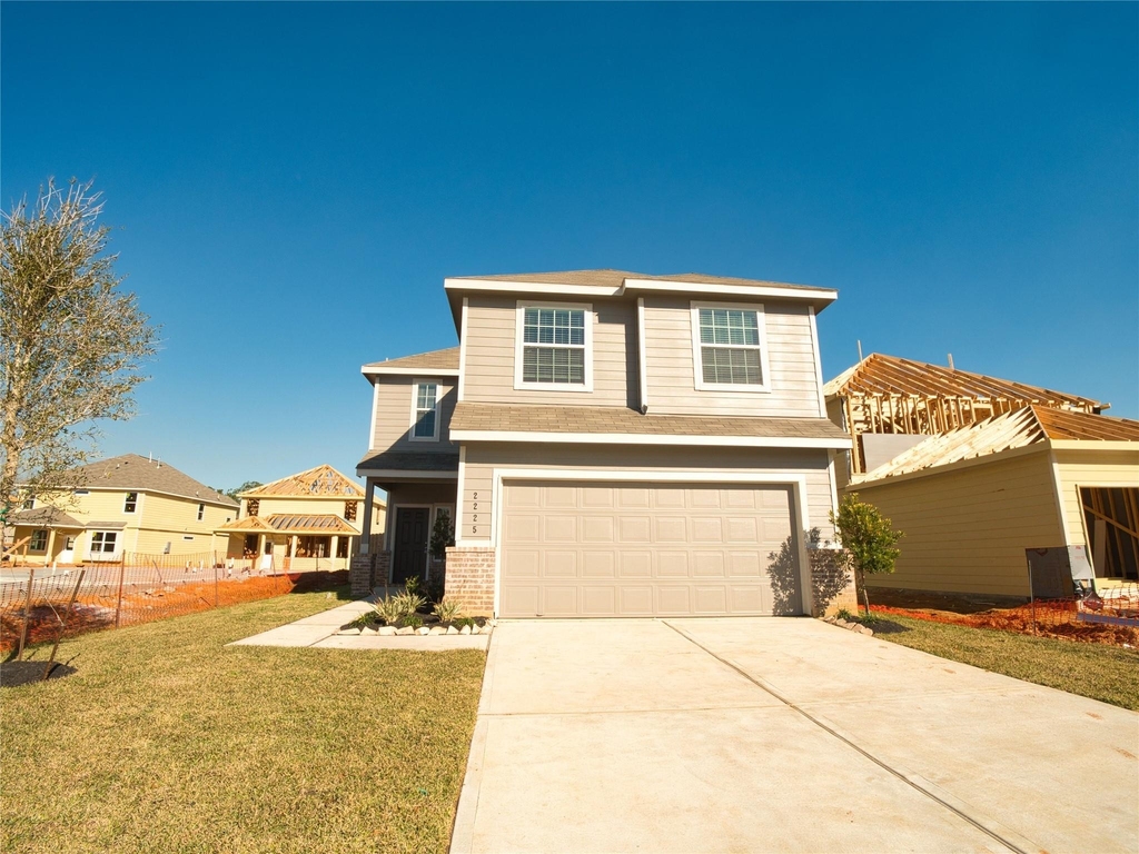 2225 Angie Kaye Drive - Photo 0