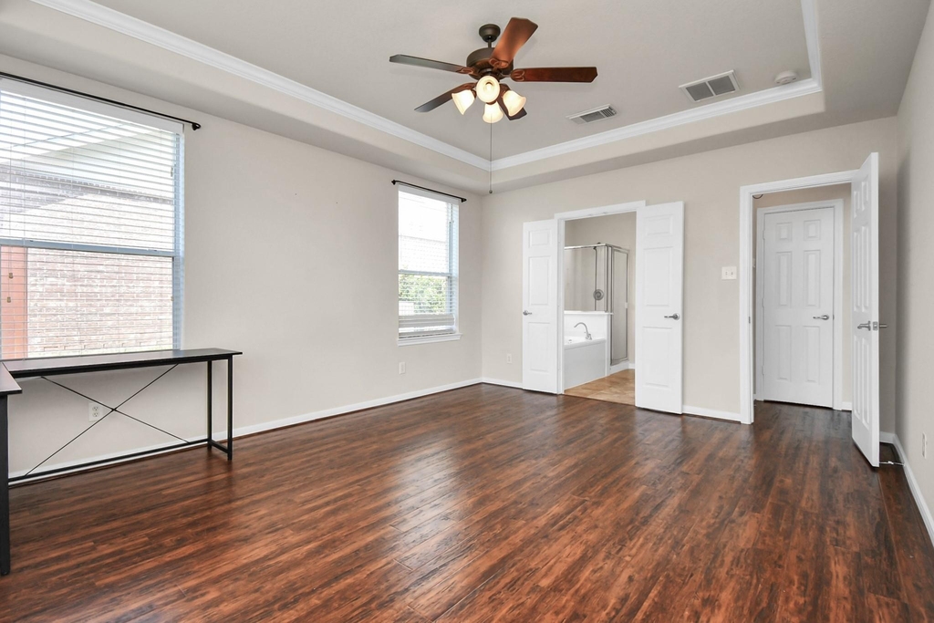 8627 Sweet Pasture Drive - Photo 15