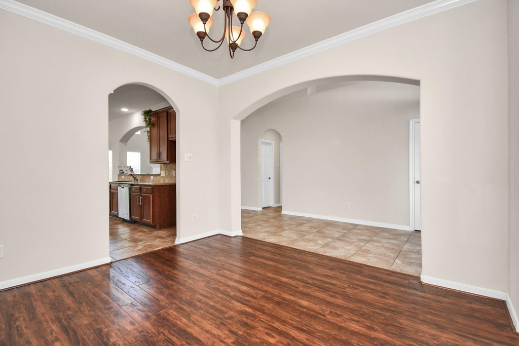 8627 Sweet Pasture Drive - Photo 3