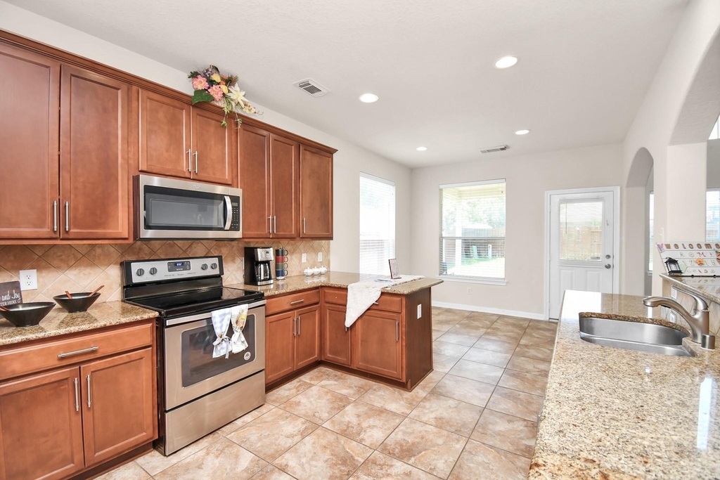 8627 Sweet Pasture Drive - Photo 4