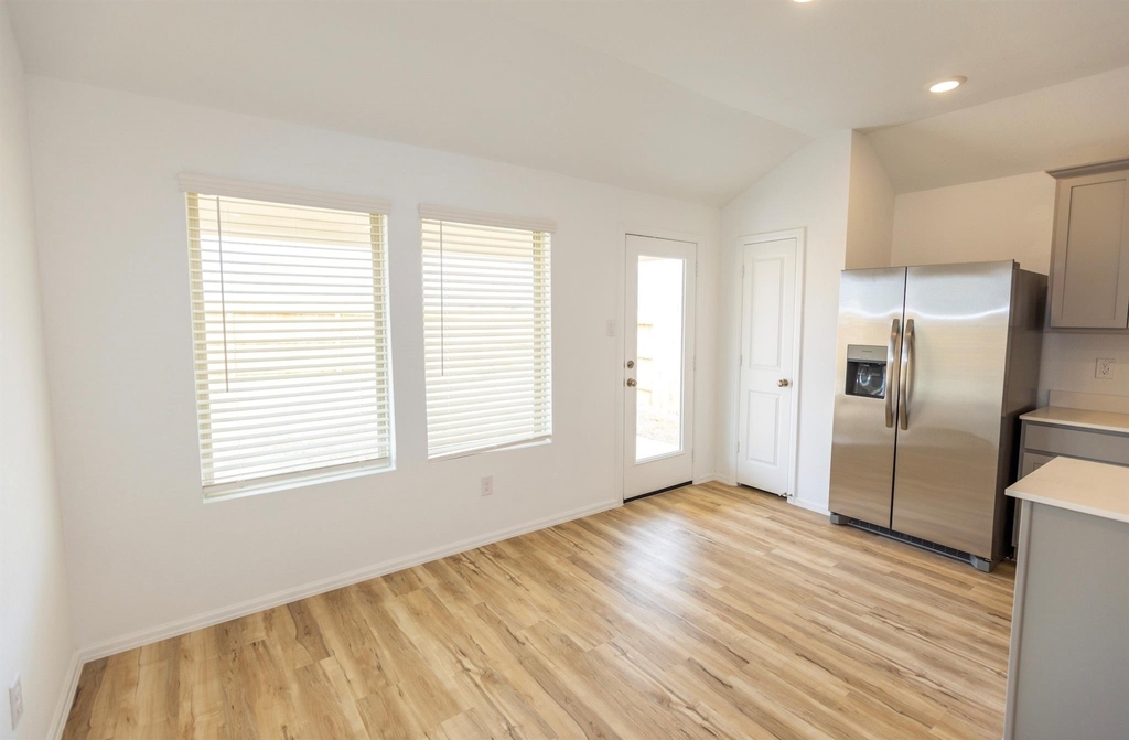 5330 Sleepy Fox Lane - Photo 8