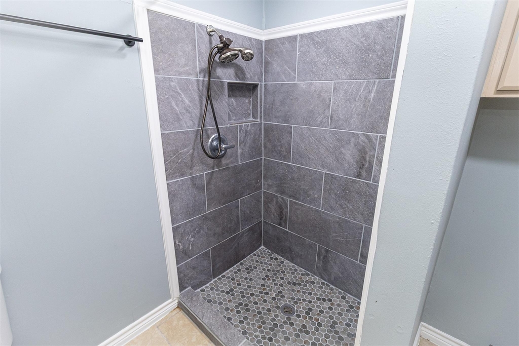 25128 Faraway Lane - Photo 6