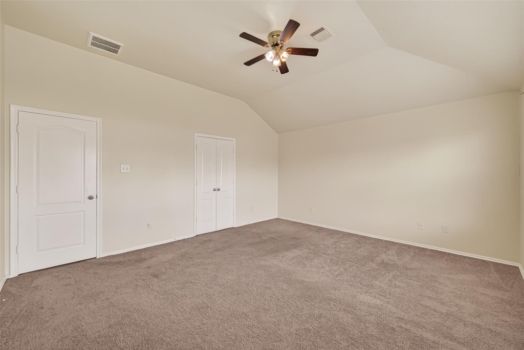 18518 Bare Meadow Lane - Photo 34