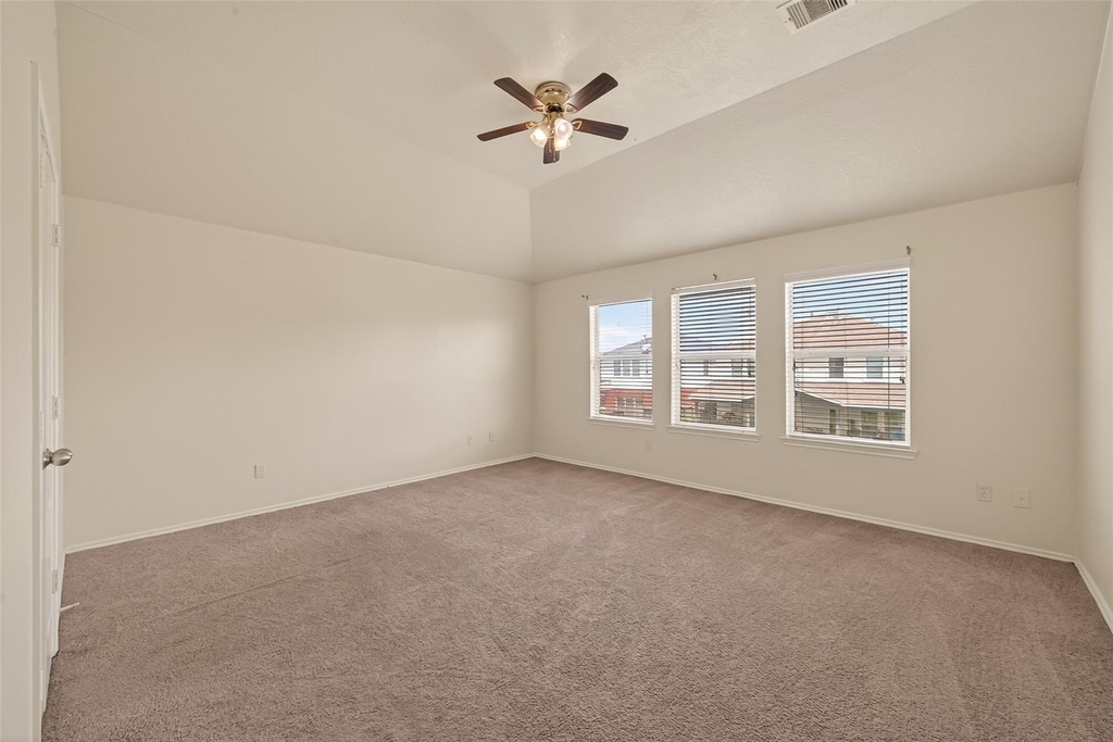 18518 Bare Meadow Lane - Photo 33
