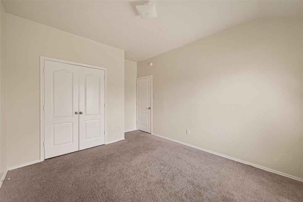 18518 Bare Meadow Lane - Photo 27