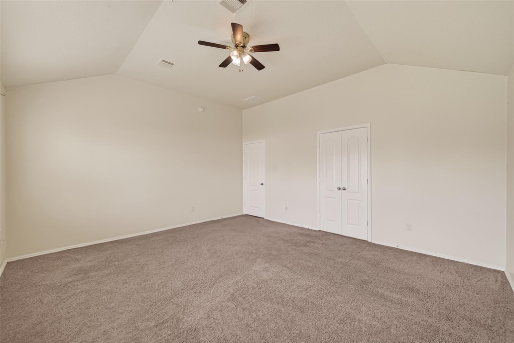 18518 Bare Meadow Lane - Photo 35