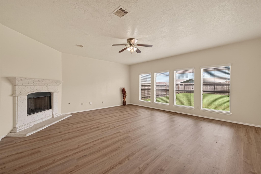 18518 Bare Meadow Lane - Photo 5