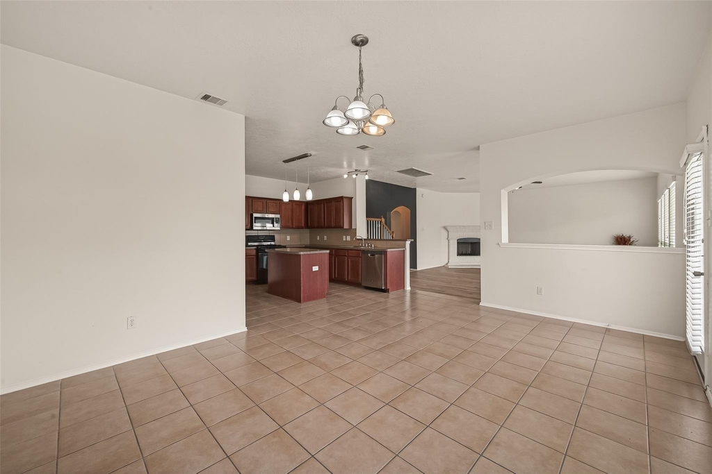 18518 Bare Meadow Lane - Photo 11