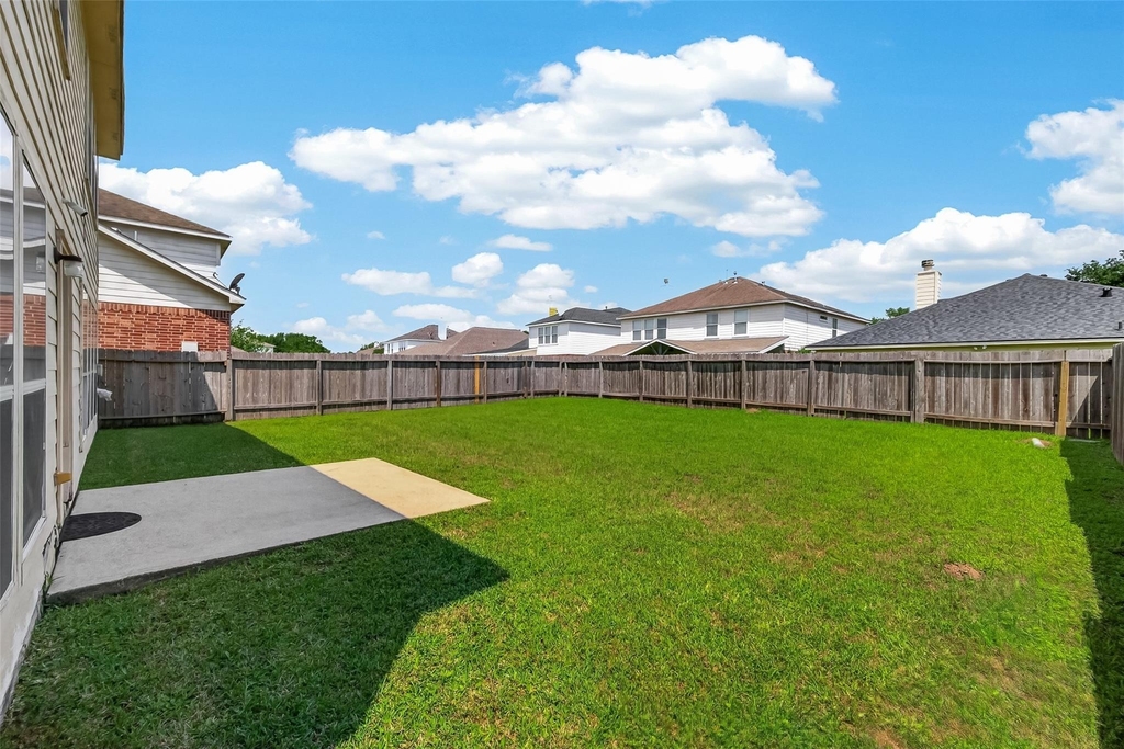 18518 Bare Meadow Lane - Photo 43