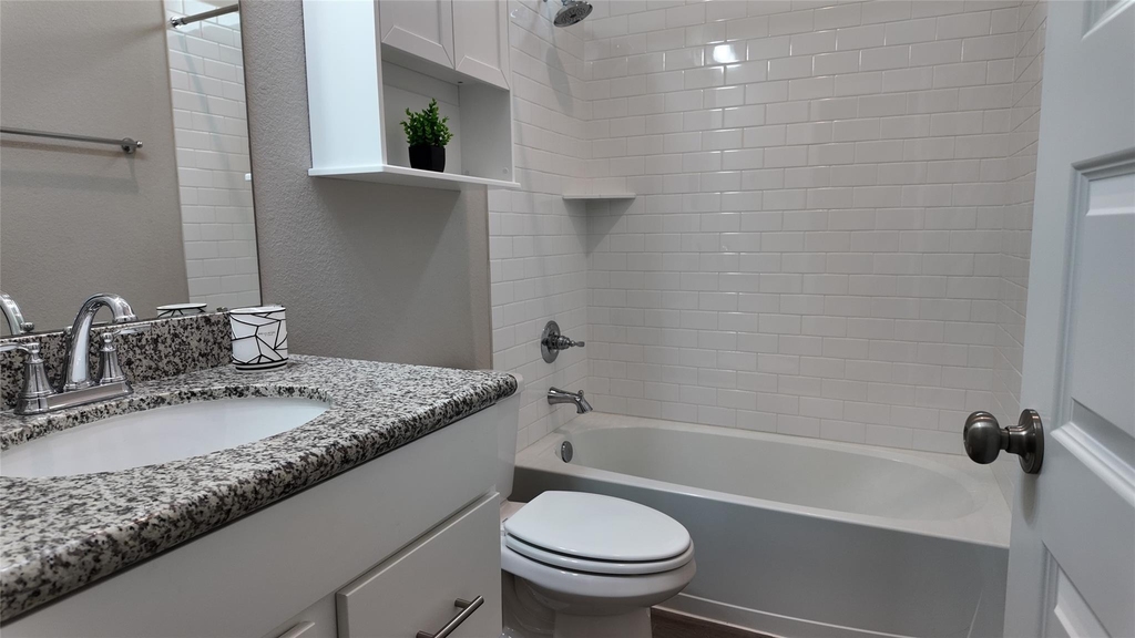 360 Mallorn Lane - Photo 18
