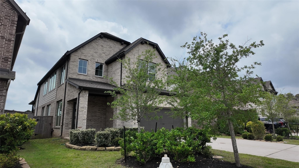 360 Mallorn Lane - Photo 1