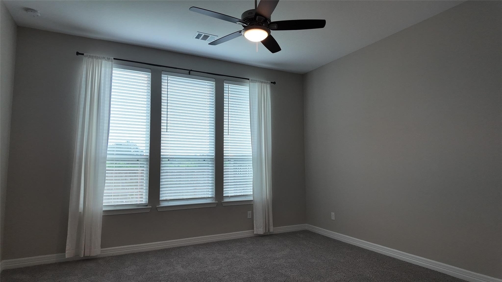 360 Mallorn Lane - Photo 11