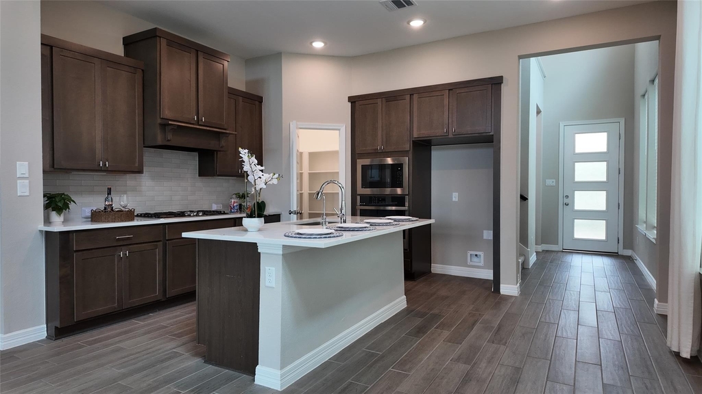 360 Mallorn Lane - Photo 5