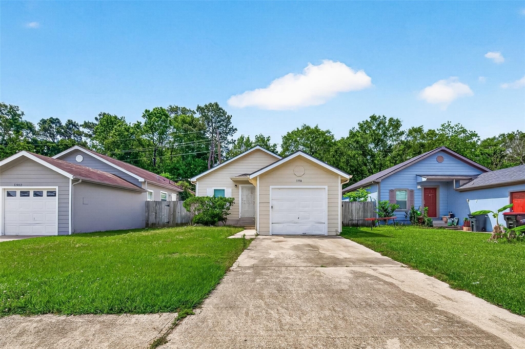 11918 Greensbrook Forest Drive - Photo 0