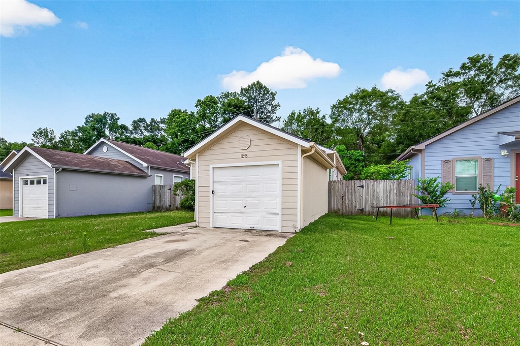 11918 Greensbrook Forest Drive - Photo 1
