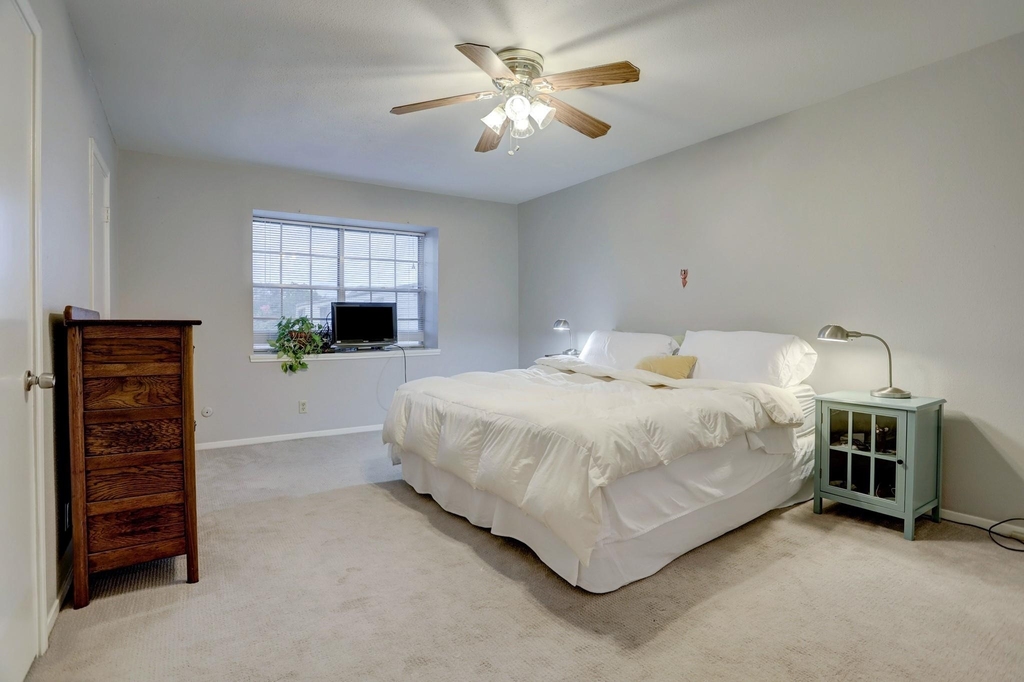 11550 Chimney Rock Road - Photo 10