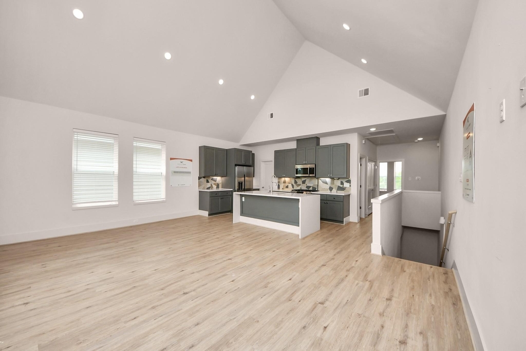 1046 Homer Street - Photo 11