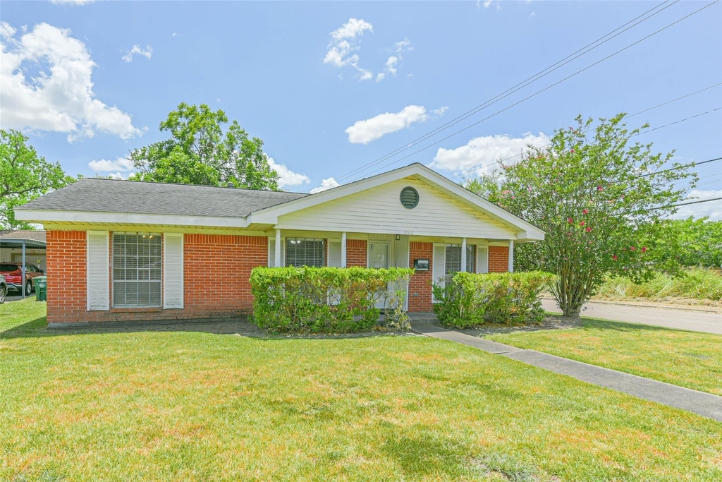12002 Palmcroft Street - Photo 0