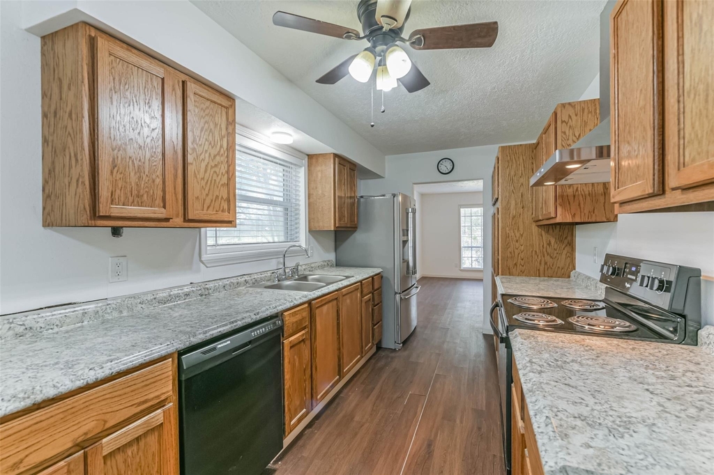 12002 Palmcroft Street - Photo 7
