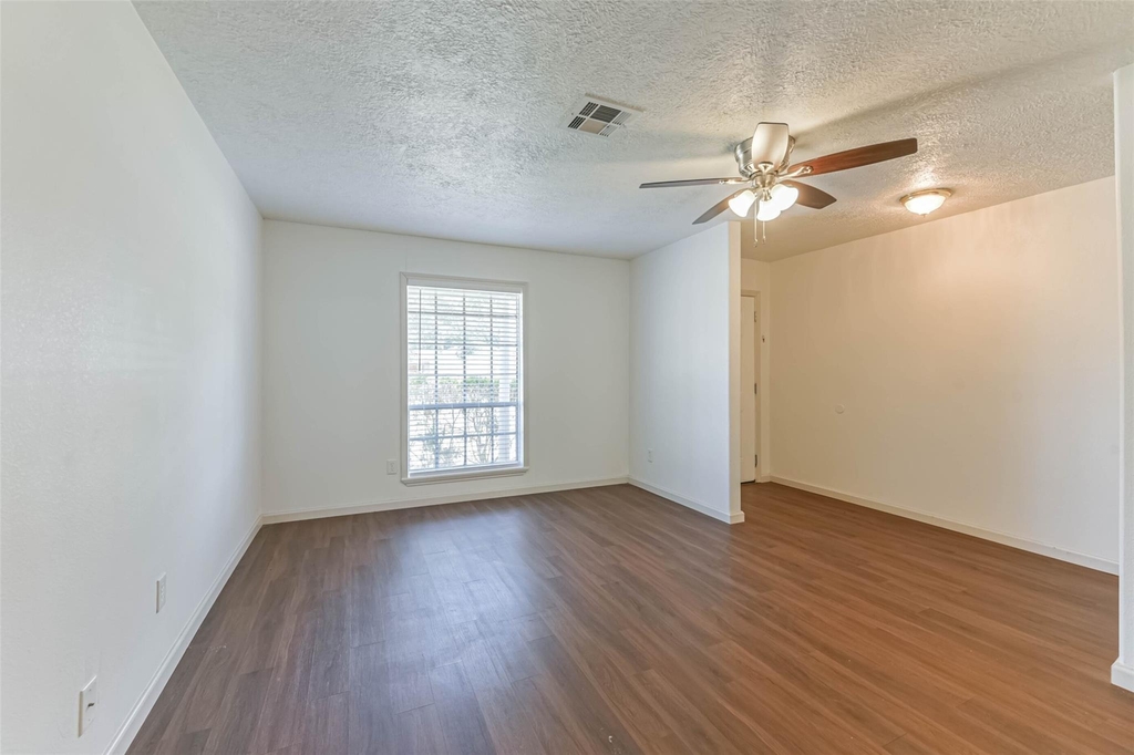 12002 Palmcroft Street - Photo 3