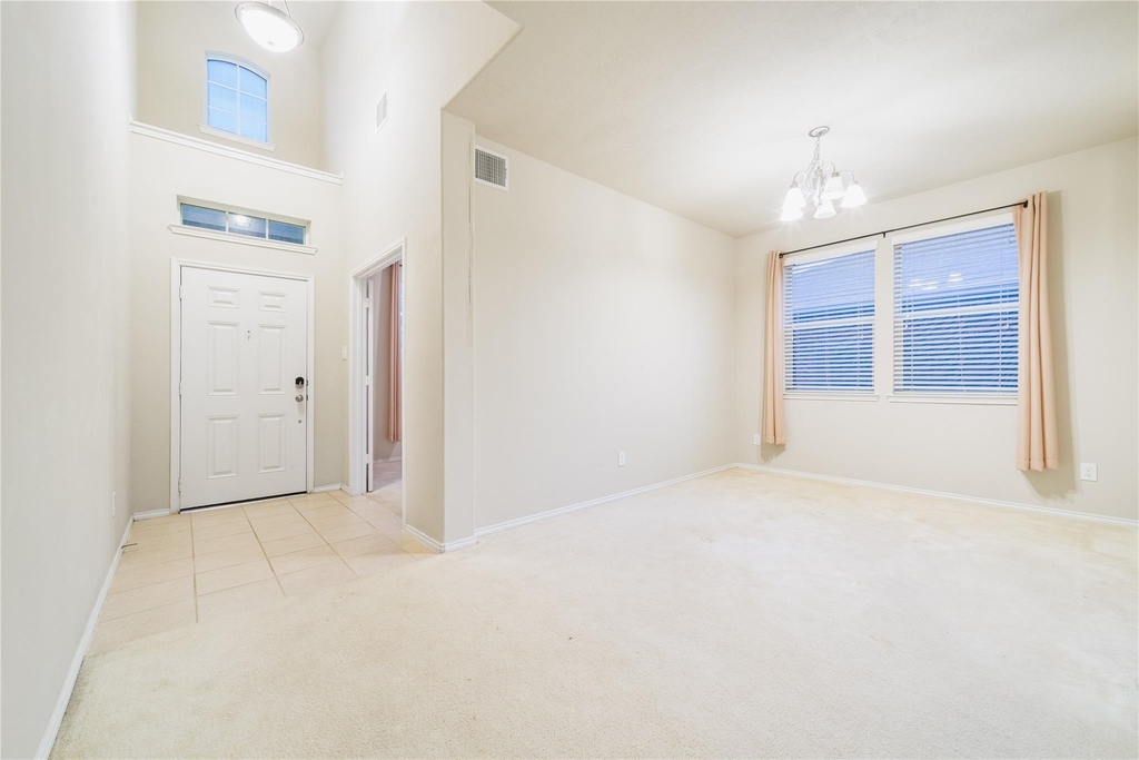 1315 Squire Drive - Photo 7