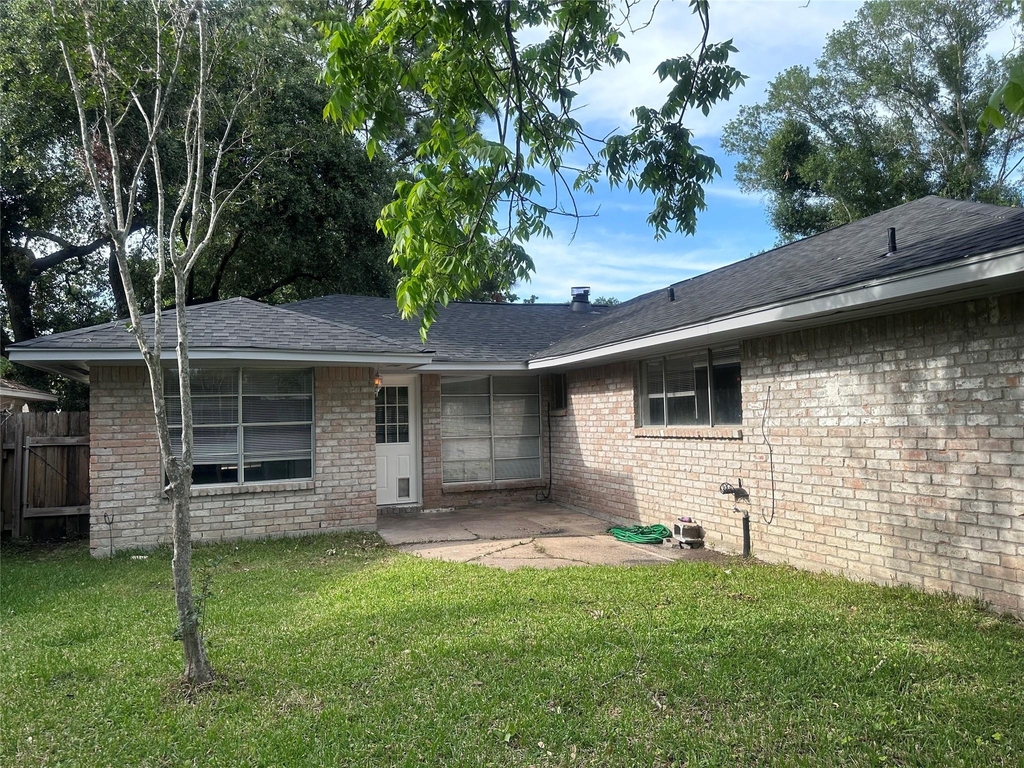 13611 Fernhill Drive - Photo 5