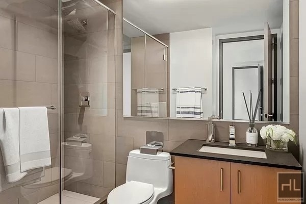 Spruce Street - Photo 4