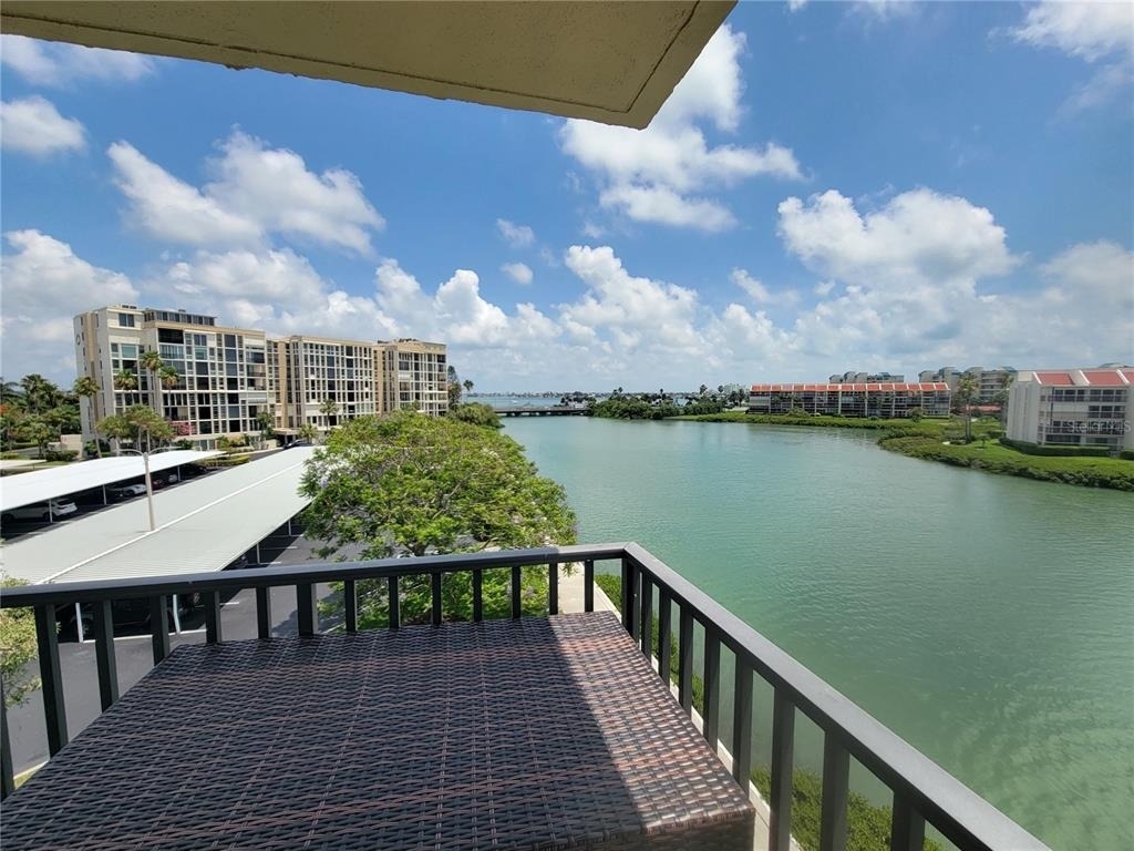 7600 Sun Island Drive S - Photo 0