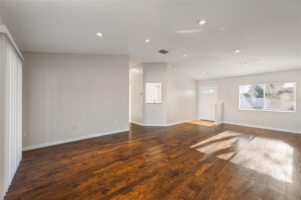 1305 Flexford Street - Photo 7