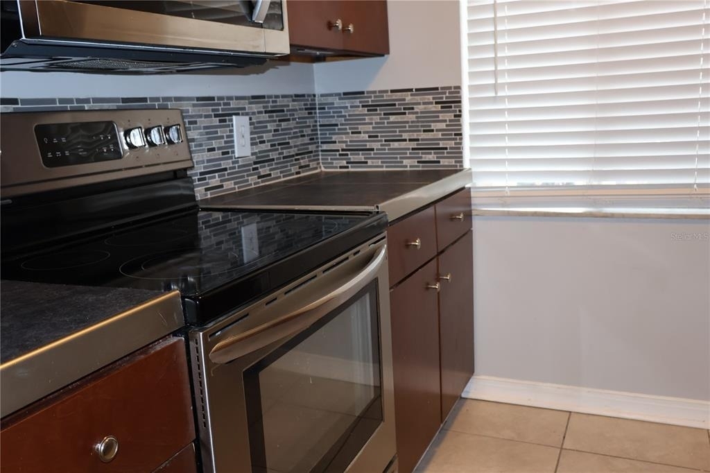 7609 Abbey Lane - Photo 10