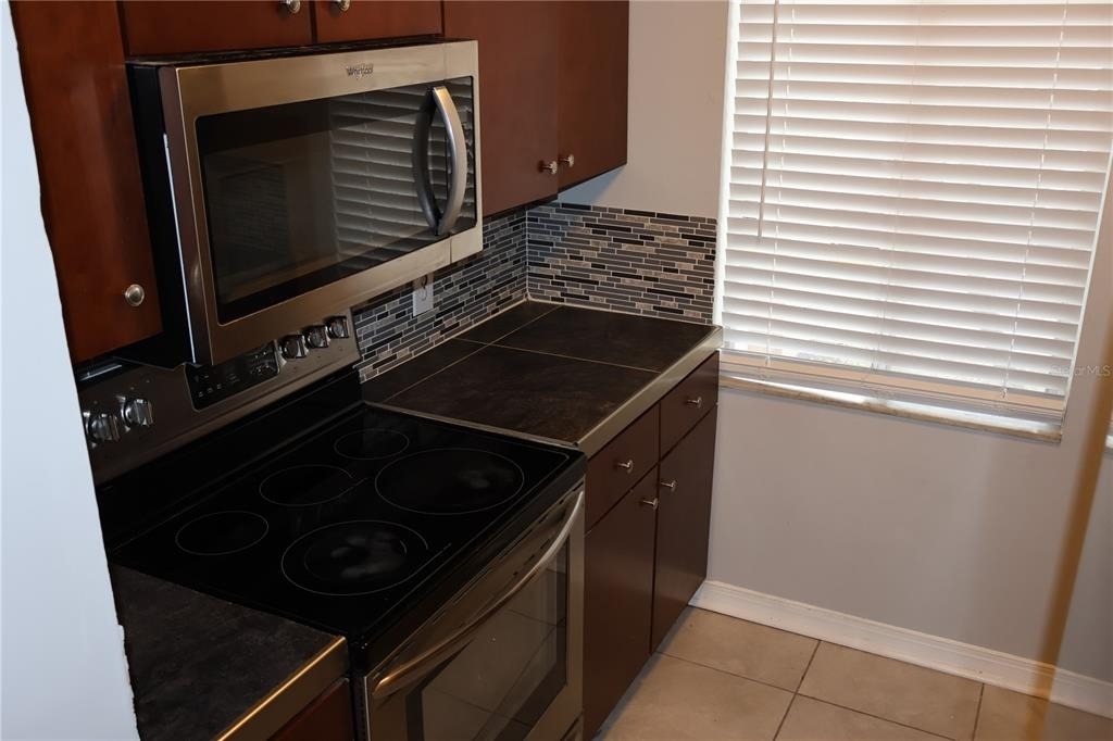 7609 Abbey Lane - Photo 6