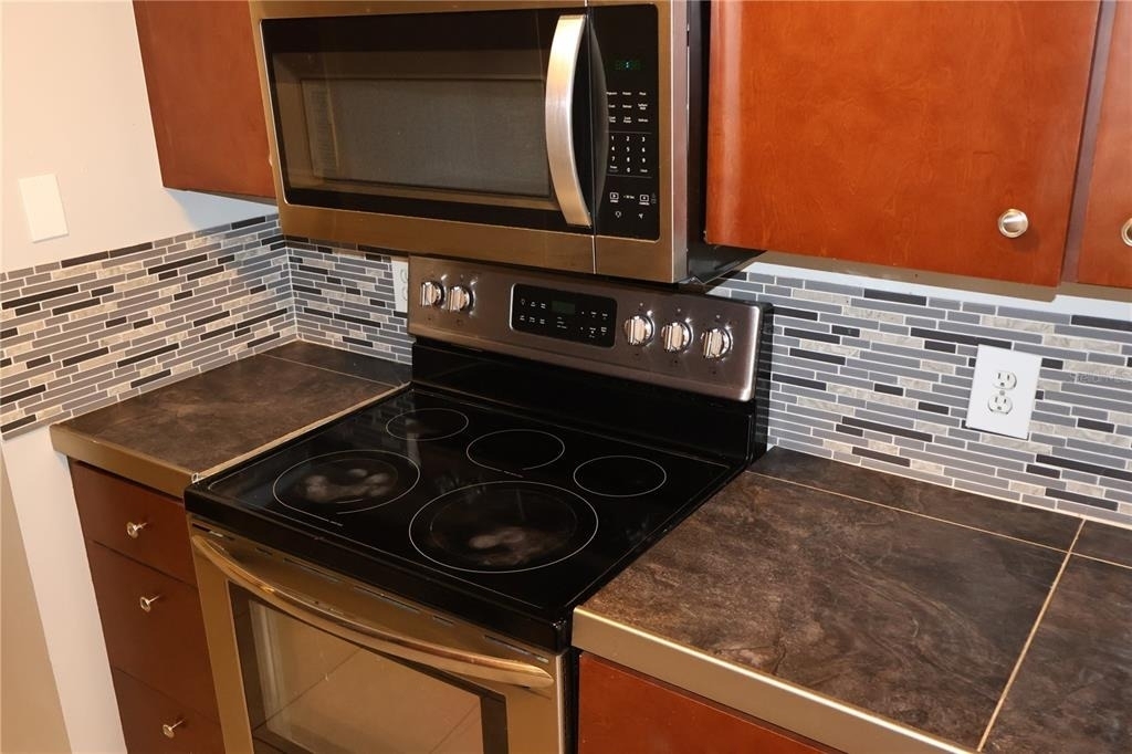 7609 Abbey Lane - Photo 8