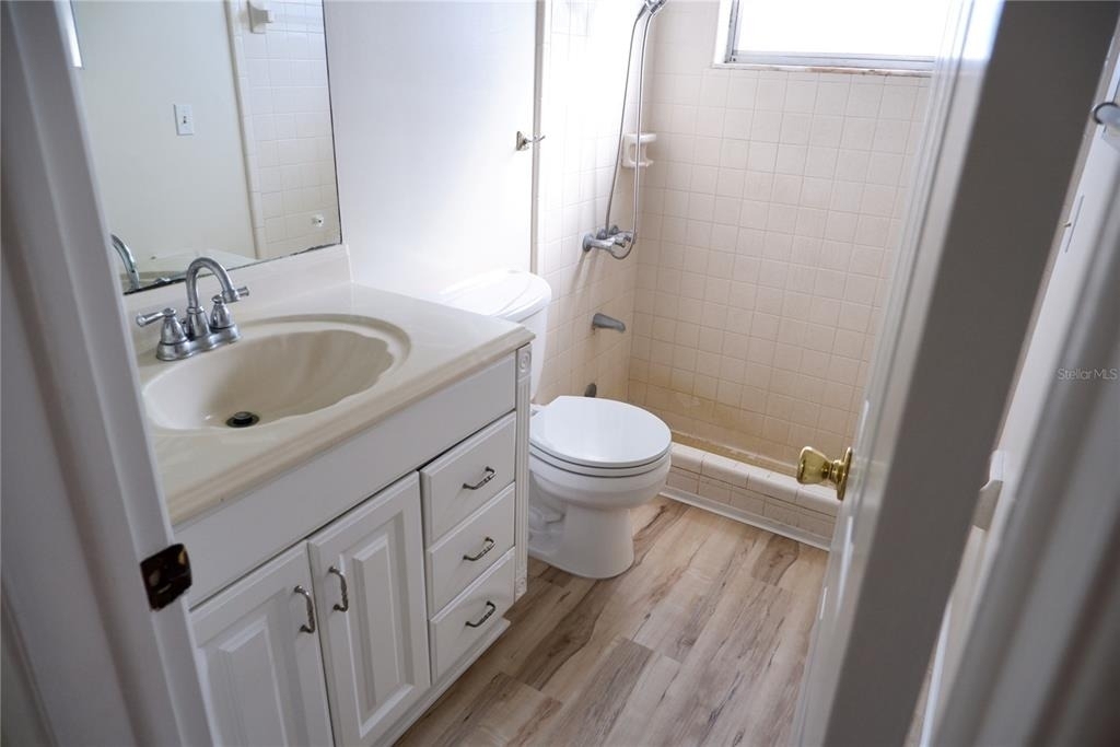 8056 30th Avenue N - Photo 4