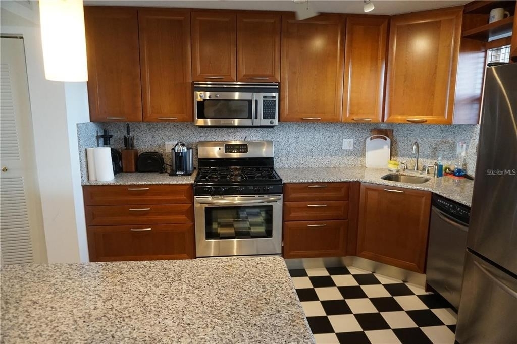 5900 Shore Boulevard S - Photo 7