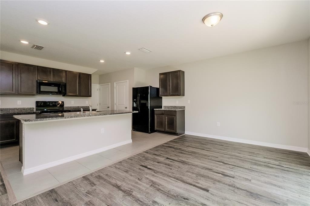 4916 Willow Breeze Way - Photo 4