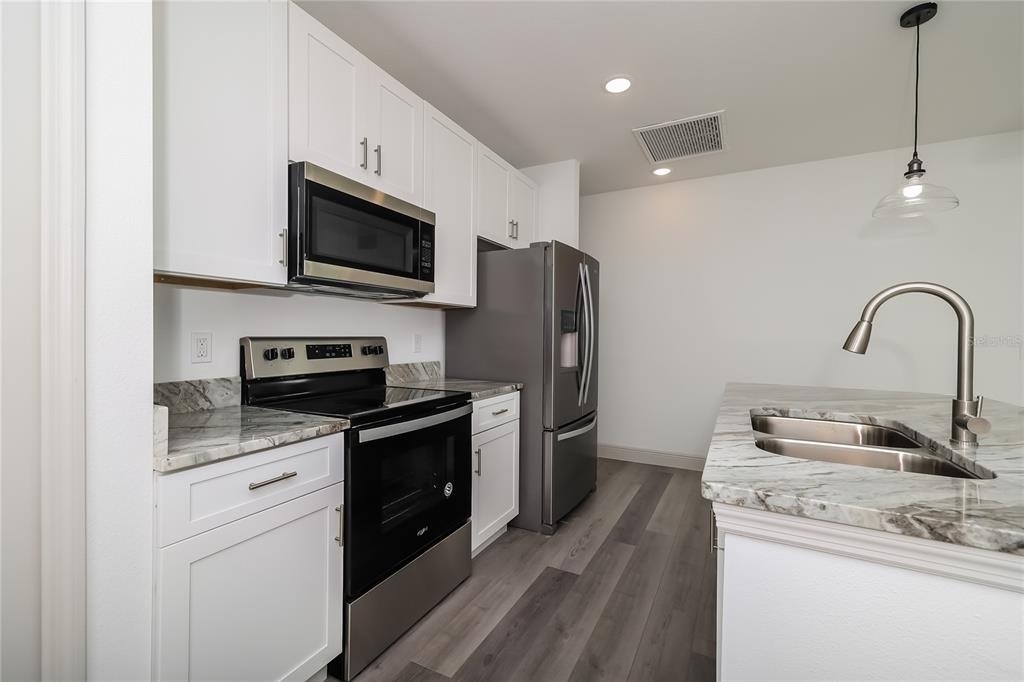 1637 Sail Drive - Photo 4