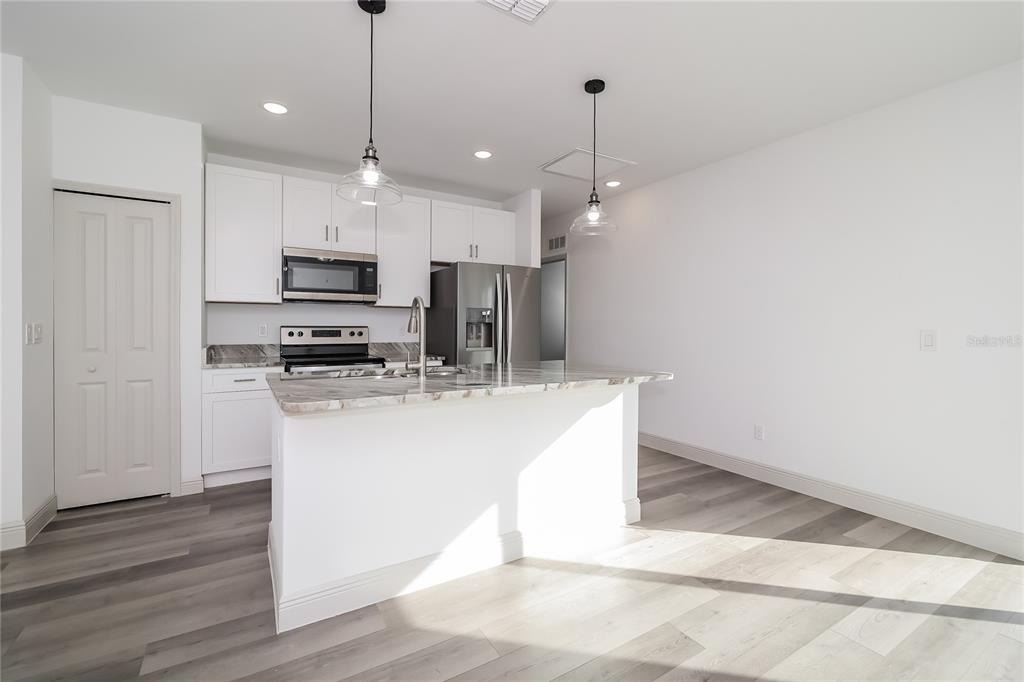 1637 Sail Drive - Photo 2
