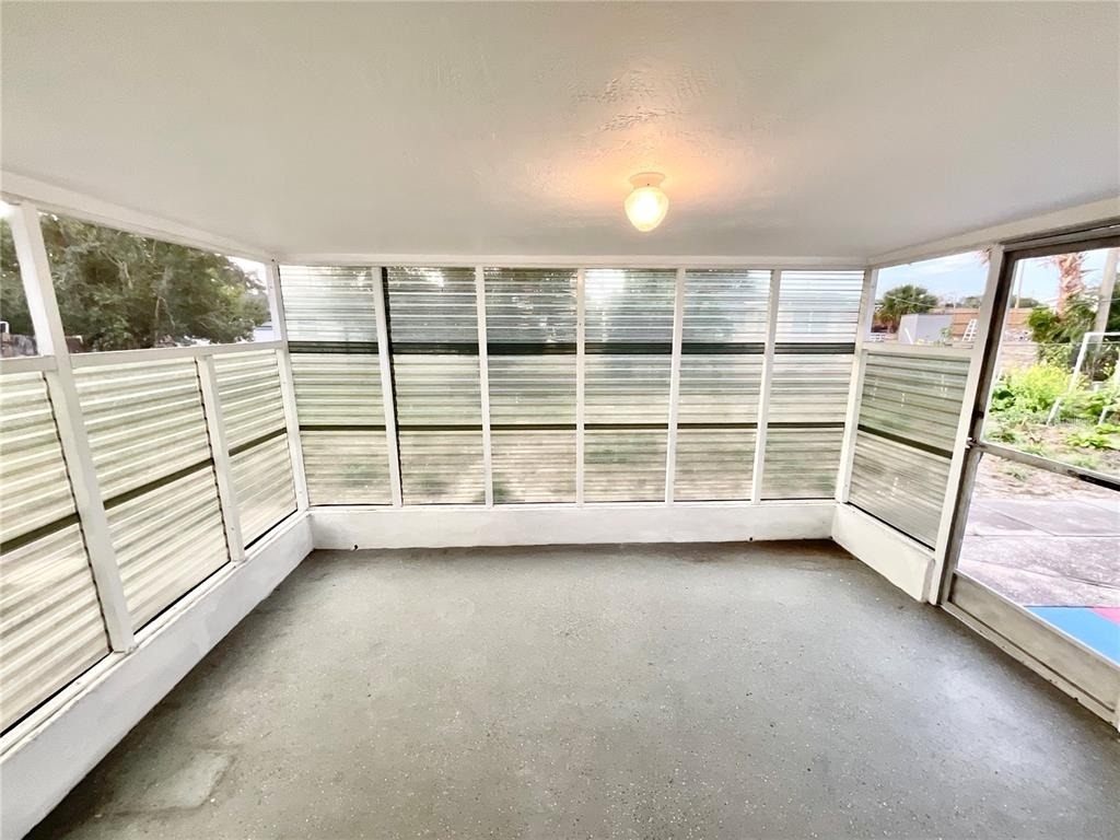 4810 Flora Avenue - Photo 9