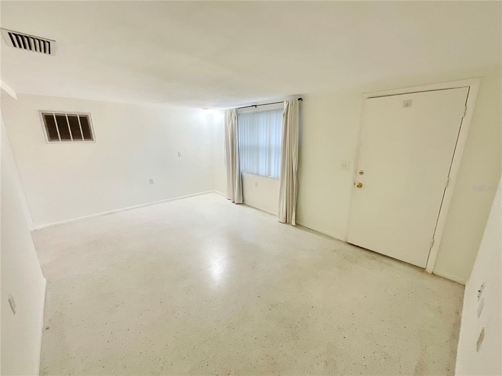 4810 Flora Avenue - Photo 5