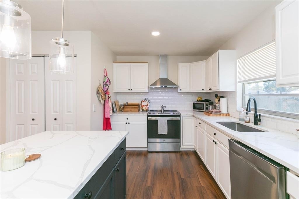 1612 Berkshire Drive - Photo 7