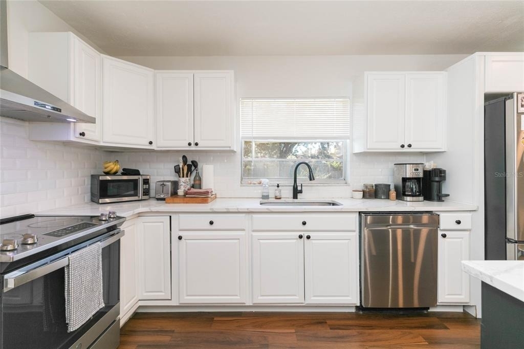 1612 Berkshire Drive - Photo 8